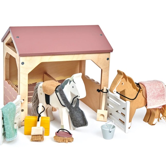 Tender Leaf Toys - The Stables - Horse Play Set - Picture 1 of 2